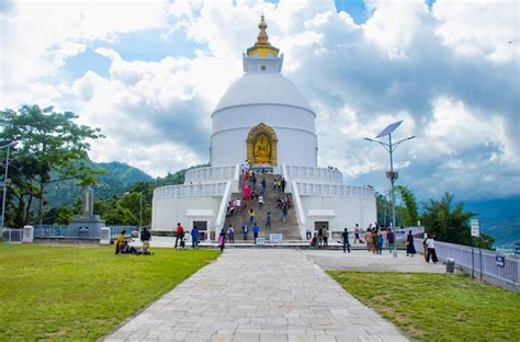  A Paz Monumental da Pagode de Yangbajing Te Aguarda em Shannan!