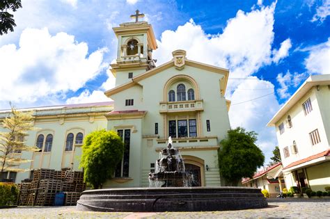 A Catedral de San Agustín Iloilo: Uma Joia Arquitetônica Colonial e Testemunha da História Filipina!