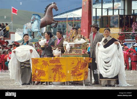 A Enigmática Festa da Primavera em Nagqu! Uma Celebração Tradicional Tibetana!