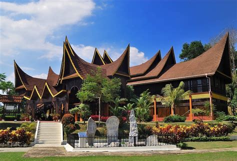 Galeria Seni Tempatan, um Espaço Vibrante de Cultura e Arte em Negeri Sembilan!